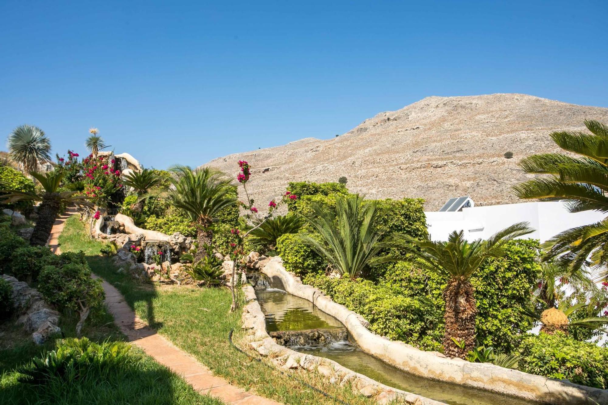 Lambis Studios & Apartments Lindos  Exterior photo